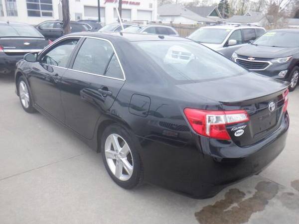 2012 Toyota Camry SE - - by dealer - vehicle for sale in Des Moines, IA – photo 4