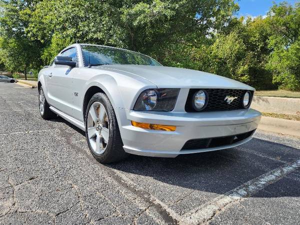 2006 Ford Mustang GT Deluxe Coupe Stick Shift 5 Speed - cars & for sale in Tulsa, AR – photo 7