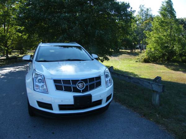 2010 Cadillac SRX All Wheel Drive One Owner Luxury Collection... for sale in East Providence, MA – photo 5