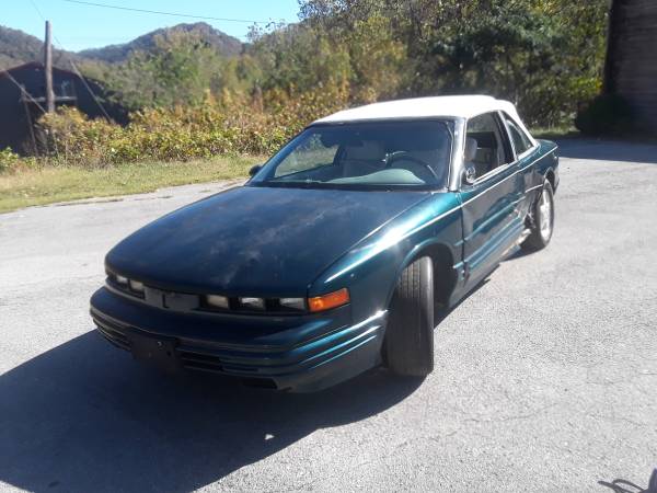 1995 OLDS CUTLASS CONVERTIBLE SALE OR TRADE FOR RIDING LAWNMOWER RUNS for sale in Pikeville, KY – photo 6