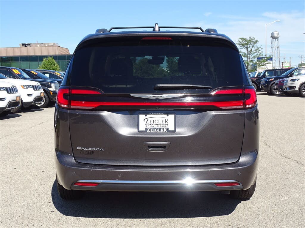 2021 Chrysler Pacifica Touring L FWD for sale in Schaumburg, IL – photo 6