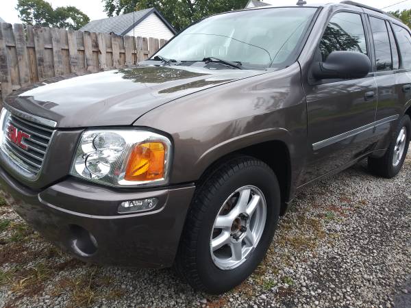 2008 GMC Envoy 4x4 85,000 Miles 2nd Owner for sale in Toledo, OH