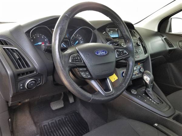 2017 Ford Focus SE *1-OWNR, ONLY 31K MI, HTD STEERING WHEEL* Gas Savr! for sale in Grants Pass, OR – photo 8