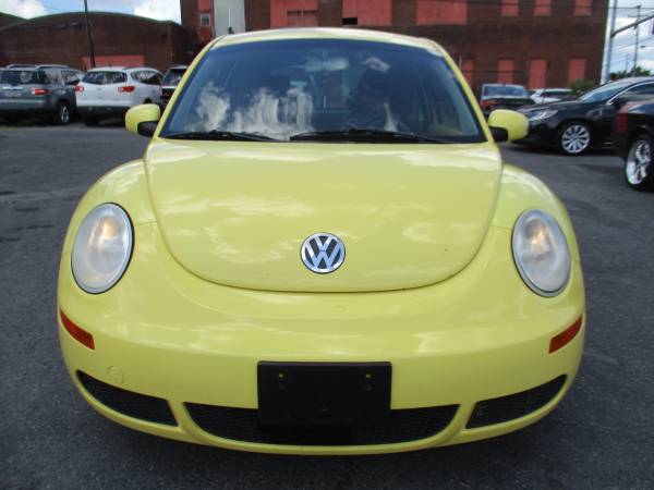 2010 Volkswagen Beetle **Hot Deal/Cold AC & Clean Title** - cars &... for sale in Roanoke, VA – photo 2