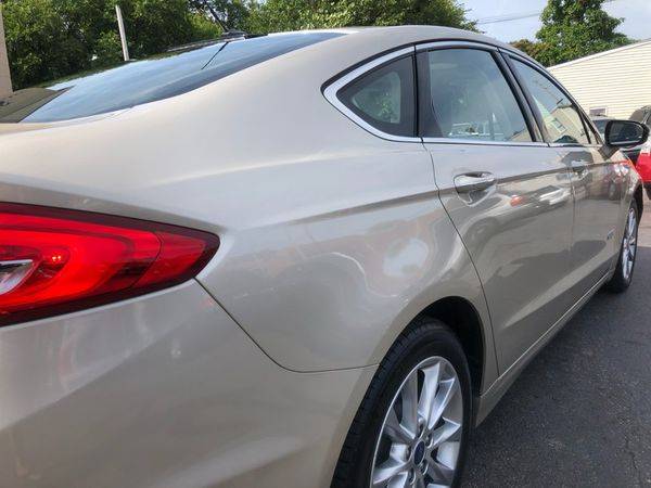2017 Ford Fusion Energi 4dr Sdn SE Luxury CALL OR TEXT TODAY! for sale in Cleveland, OH – photo 12