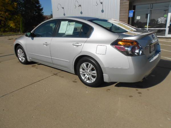 2011 Nissan Altima 2.5 S - cars & trucks - by dealer - vehicle... for sale in Iowa City, IA – photo 8
