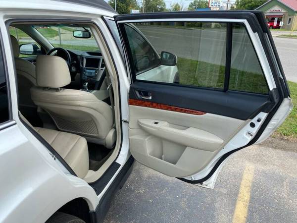 * 2012 SUBURU OUTBACK * 2.5I LIMITED * LOADED * ONE OWNER * NICE! -... for sale in Lapeer, MI – photo 10