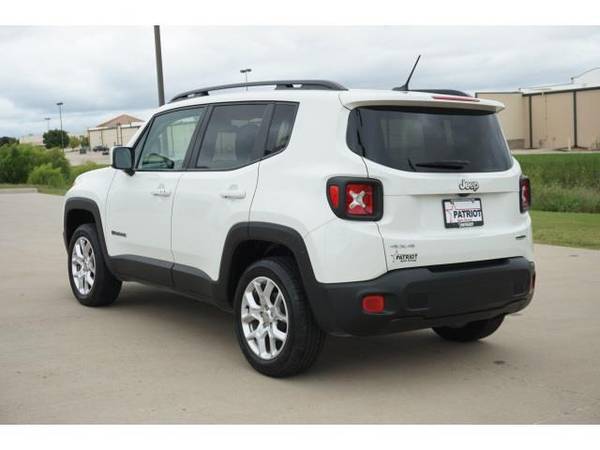 2016 Jeep Renegade Latitude - SUV - cars & trucks - by dealer -... for sale in Ardmore, TX – photo 24