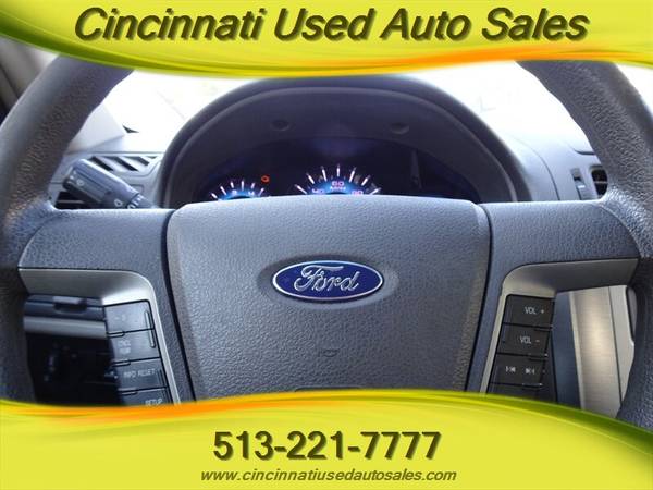 2010 Ford Fusion SE 2 5L I4 FWD - - by dealer for sale in Cincinnati, OH – photo 23