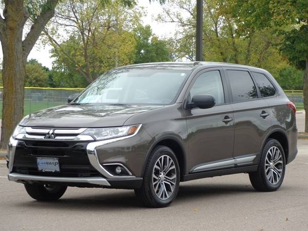 2016 Mitsubishi Outlander ES (4x4, 3rd Row, Factory Warranty) for sale in Sioux Falls, SD – photo 3