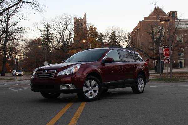 2012 Subaru Outback 2.5i Premium Wagon 4D - cars & trucks - by owner... for sale in East Lansing, MI – photo 2