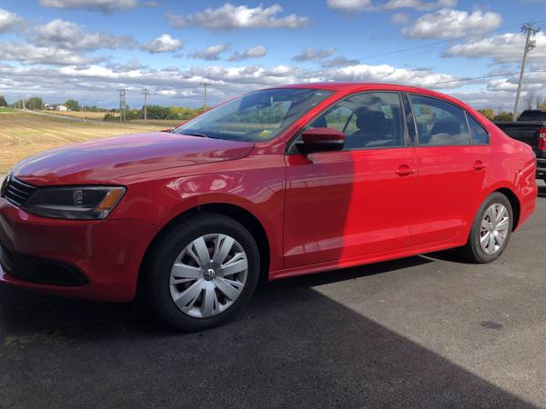 2014 VW Jetta NO RUST 7, 300 OBO - - by dealer for sale in Le Roy, NY