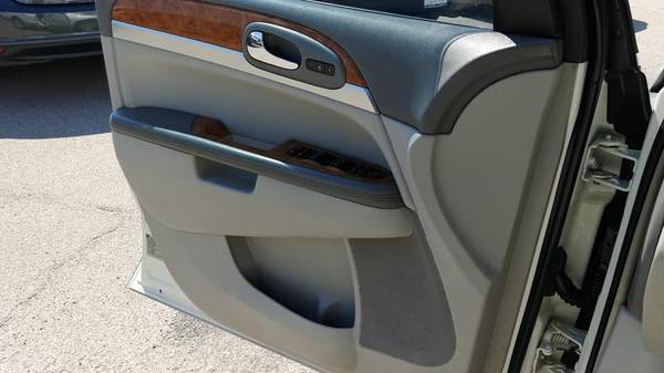 2009 Buick Enclave CXL V6 Auto super clean! Pearl for sale in El Paso, TX – photo 21