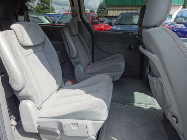 2007 Chrysler Town and Country Van for sale in Mogadore, OH – photo 5