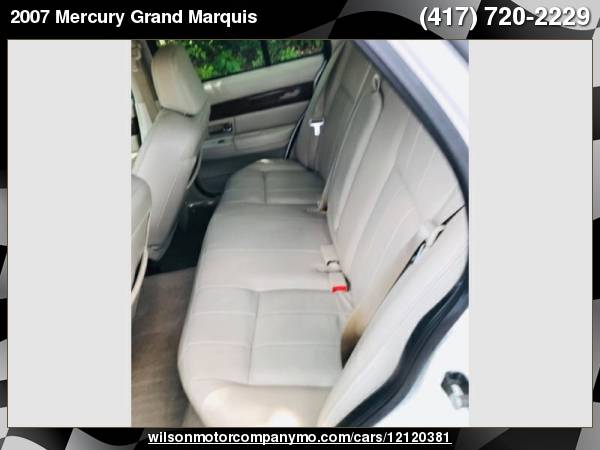 2007 Mercury Grand Marquis LS Ultimate with Pwr windows w/driver... for sale in Springfield, MO – photo 11