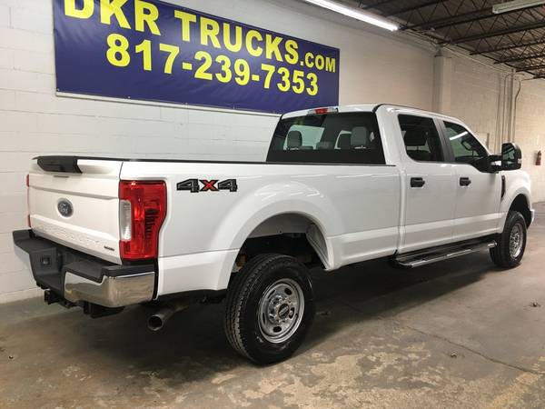 2017 Ford F-250 XL Crew Cab 4x4 V8 Service Contractor Pickup Truck for sale in Arlington, TX – photo 4