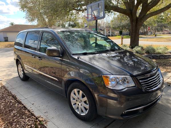 2016 Chrysler Town and Country for sale in Lakeland, FL