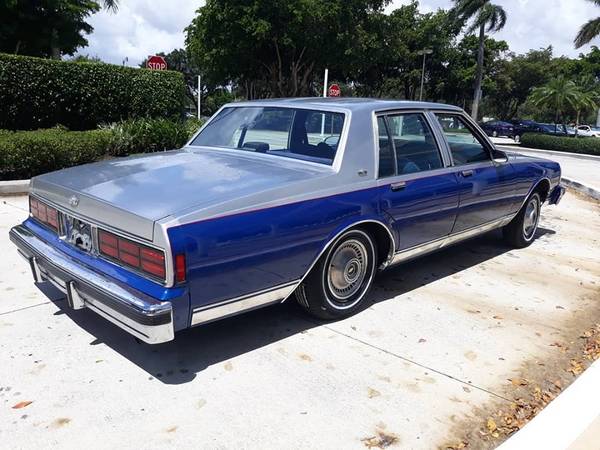 1987' CHEVY CAPRICE BOX ICE AC CD TWO 12" KICKER CVR, 2 KICKER AMPS CD for sale in Hollywood, FL – photo 3