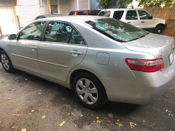 2009 Toyota Camry LE for sale in HARRISBURG, PA