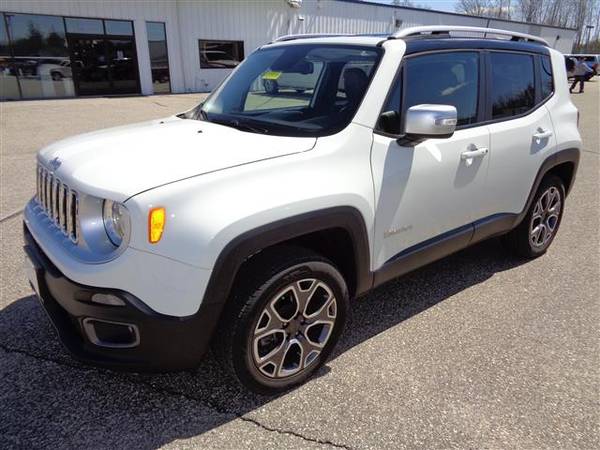 2016 Jeep Renegade Limited 4x4 - Leather for sale in Wautoma, WI – photo 3