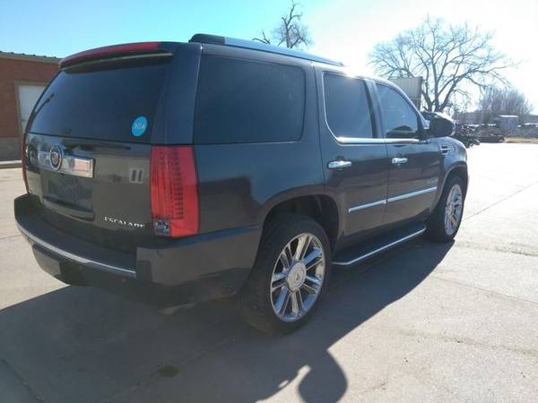 2010 Cadillac Escalade - Financing Available! for sale in Wichita, KS – photo 6