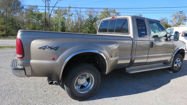 2002 Ford F350 LARIAT 4X4 EXCAB 7.3 DIESEL 6 SPD DUALLY 4:10 LS for sale in Cynthiana, OH – photo 4