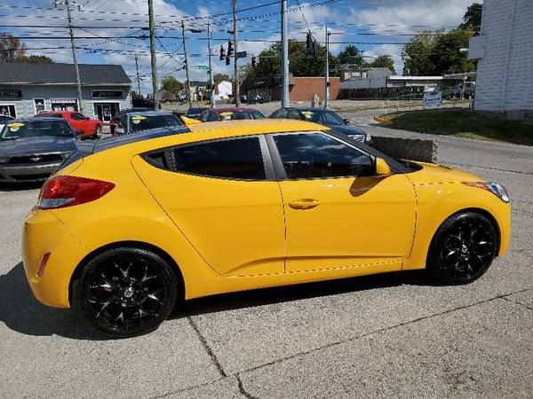 2014 Hyundai Veloster 3dr Cpe Auto w/Black Int - - by for sale in Winchester , KY – photo 5