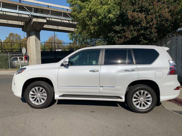 2017 Lexus GX 460 Premium 4WD With Just 18,000 Miles (1- Owner) GX460 for sale in Walnut Creek, CA – photo 2