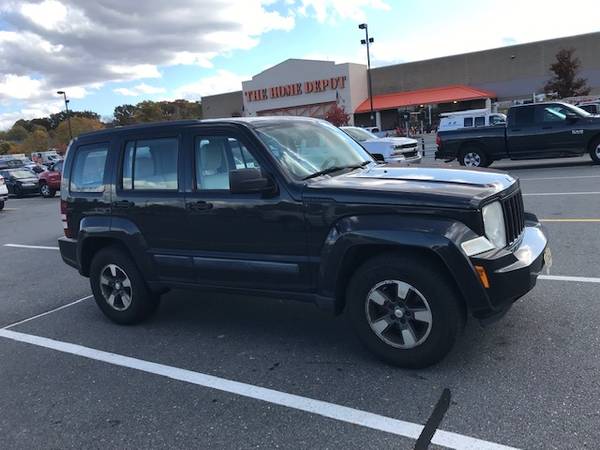 2008 Jeep Liberty 3.7L 4x4 for sale in Lowell, MA – photo 2