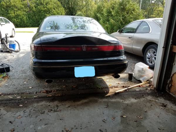 Pair of '95 Lincoln Mark VIII's for sale in Milan, IA – photo 4