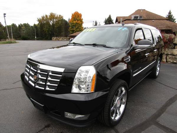 2011 Cadillac Escalade ESV Premium - 4x4 - DVD - Loaded! - cars & for sale in Wisconsin Rapids, WI