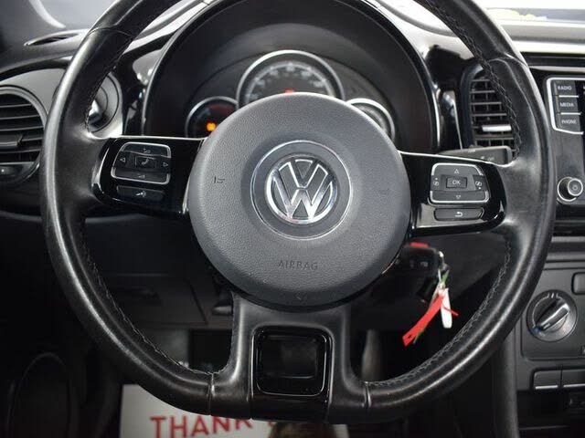 2019 Volkswagen Beetle 2.0T Final Edition SE Hatchback FWD for sale in Elkhorn, WI – photo 18