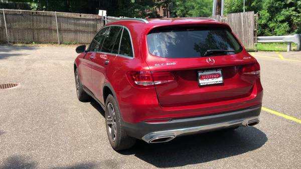 2017 Mercedes-Benz GLC 300 4MATIC for sale in Great Neck, NY – photo 17