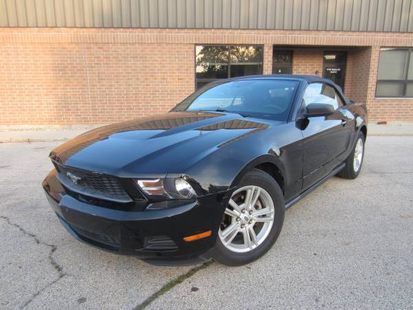 2010 Ford Mustang V6 2dr Convertible for sale in East Dundee, IL