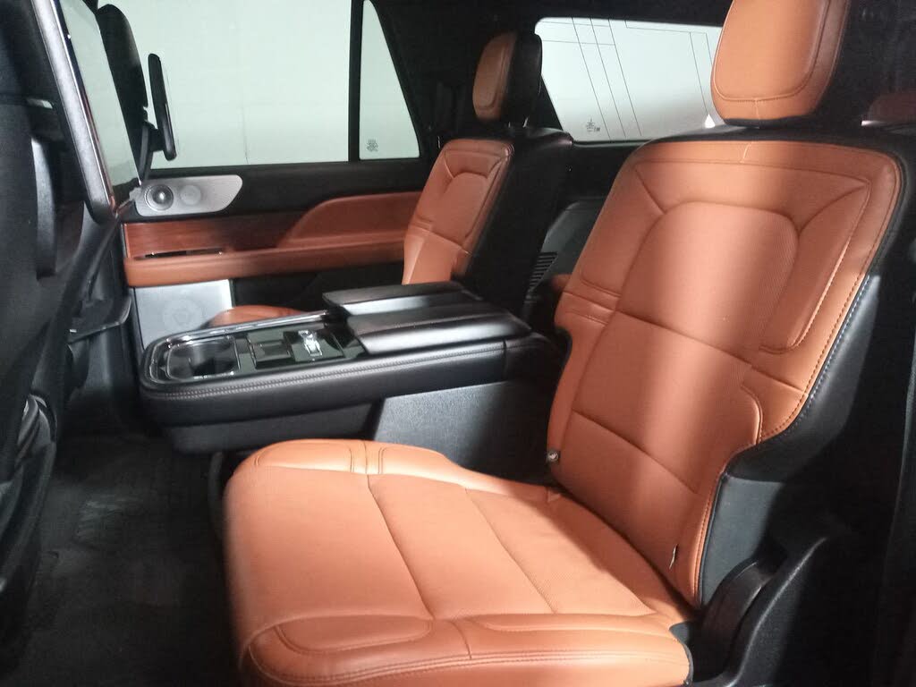 2020 Lincoln Navigator Reserve 4WD for sale in Mitchell, SD – photo 12