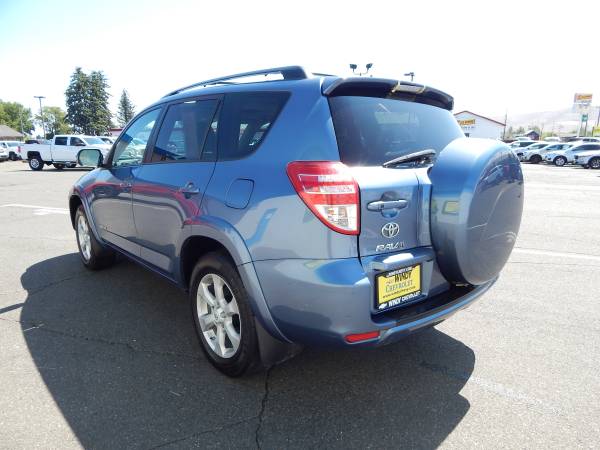 2011 Toyota RAV4 Limited AWD *ONE OWNER // WINTER SALE* for sale in Ellensburg, WA – photo 3