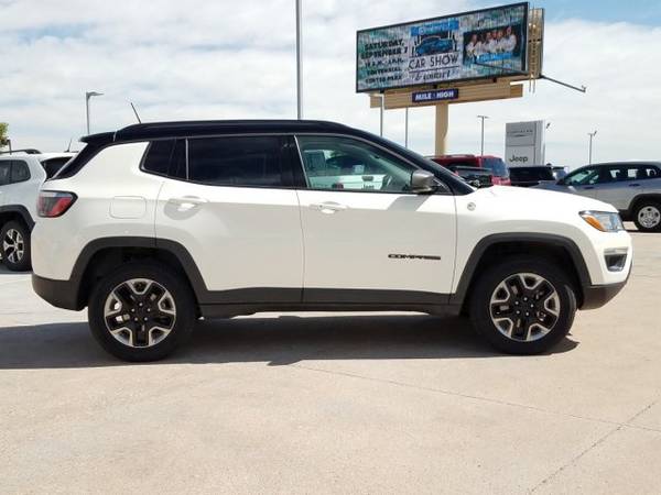 2018 Jeep Compass Trailhawk 4x4 4WD Four Wheel Drive SKU:JT441765 for sale in Englewood, CO – photo 5