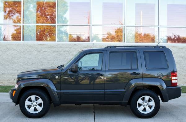 Graphite Grey 2010 Jeep Liberty Sport - V6 4x4 - 149k Miles for sale in Raleigh, NC – photo 5