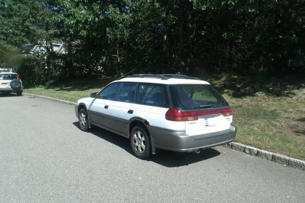 Subaru legacy Outback Wagon AWD Safe dependable,ready for Snow! for sale in Mount Sinai, NY – photo 3