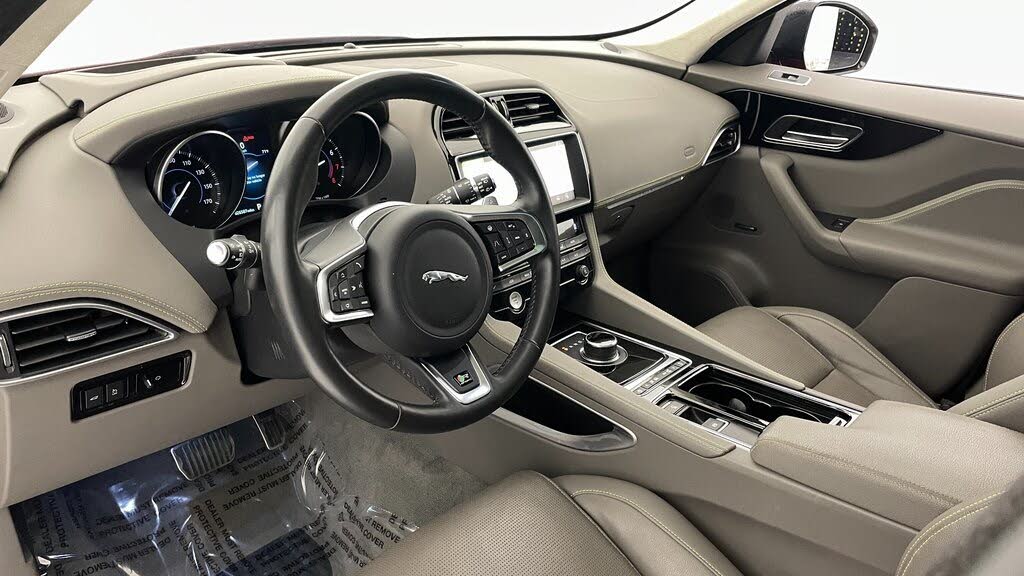 2019 Jaguar F-PACE 30t R-Sport AWD for sale in Downers Grove, IL – photo 16