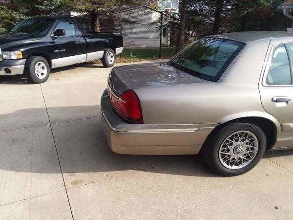 Mercury Grand Marquis 2001 - cars & trucks - by owner - vehicle... for sale in Belvidere, IL – photo 11