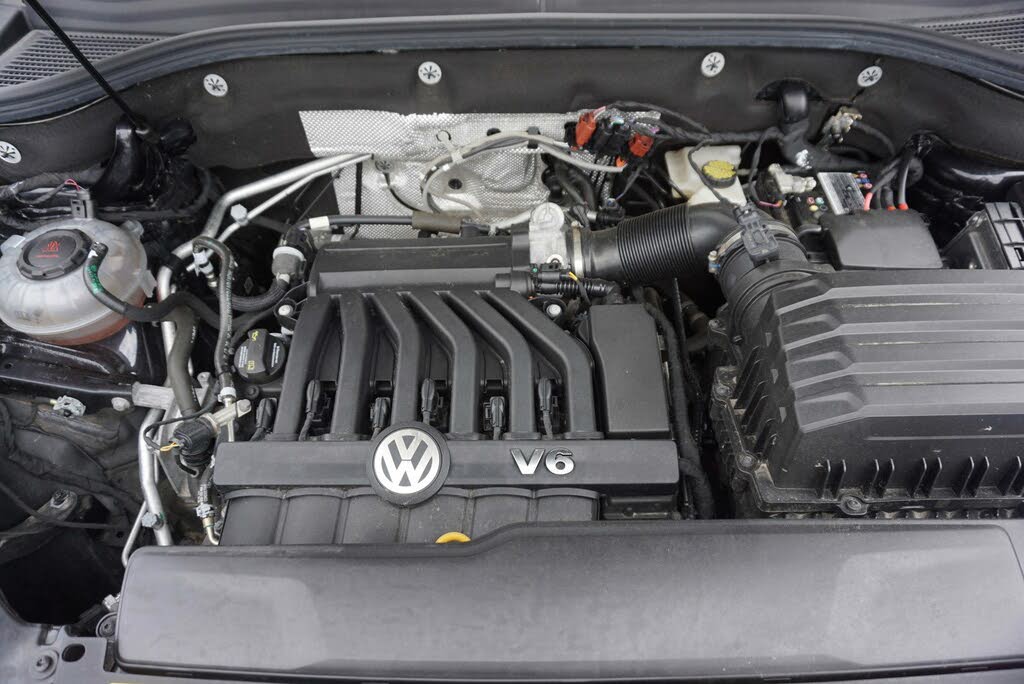 2021 Volkswagen Atlas Cross Sport V6 SE R-Line with Technology FWD for sale in Pelham, AL – photo 37