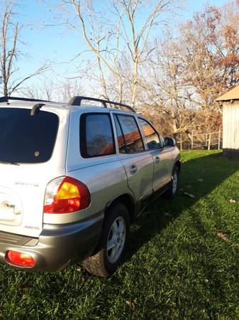 2002 Hyundai Sante fe - cars & trucks - by owner - vehicle... for sale in Huntington, WV – photo 3