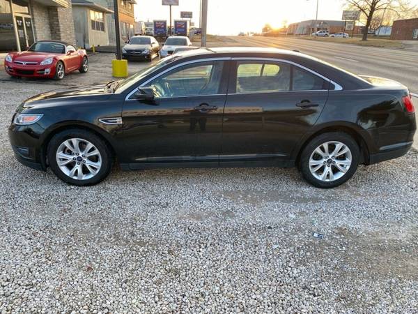 2012 Ford Taurus SEL 4dr Sedan - - by dealer - vehicle for sale in Saint Louis, MO – photo 4