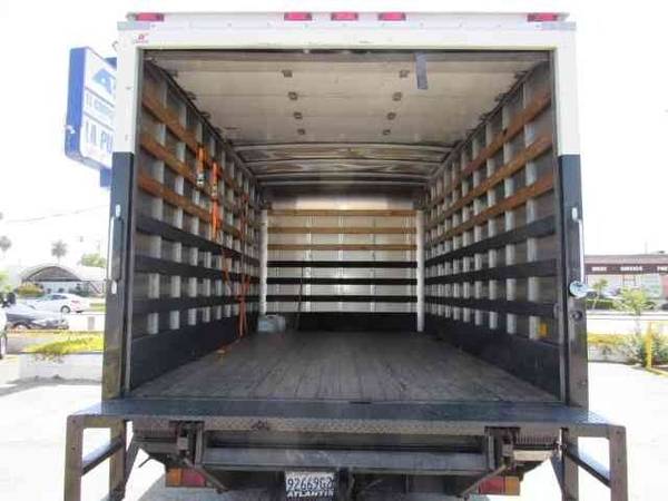 2011 ISUZU NPR 14' BOX TRUCK, 3.0L,Diesel for sale in LA PUENTE, CA – photo 11
