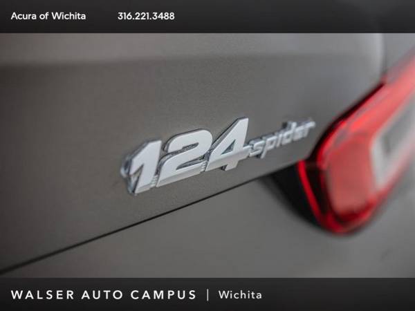 2017 FIAT 124 Spider Classica for sale in Wichita, KS – photo 12