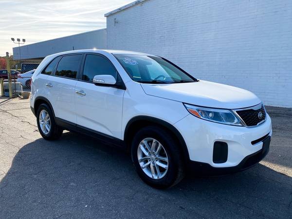 Kia Sorento 1 Owner Carfax Certified FWD Automatic Cheap Low... for sale in Roanoke, VA – photo 8