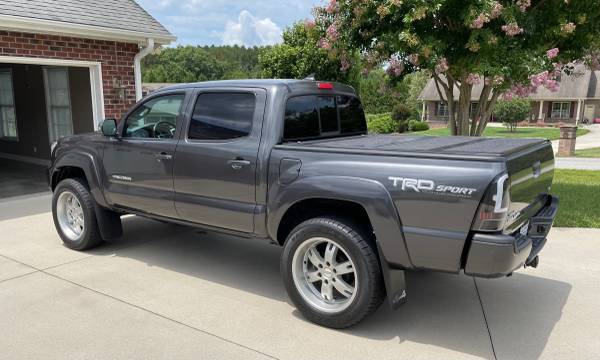 2014 Toyota Tacoma 4x4 for sale in Hudson, NC – photo 2