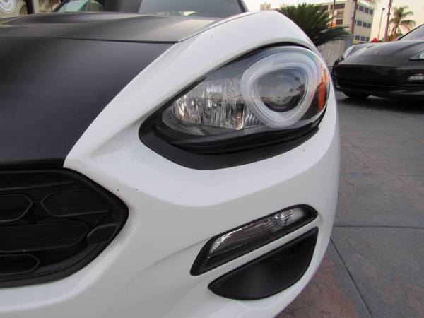 2018 FIAT 124 Spider Classica Convertible Brilliante White - cars & for sale in San Diego, CA – photo 19