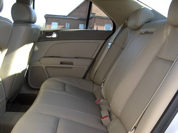 ► 2009 CADILLAC STS - IMMACULATE LUXURY SEDAN with ONLY 42k MILES... for sale in East Windsor, NY – photo 20
